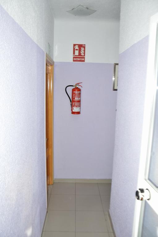 Pension Navarra Madrid Exterior foto