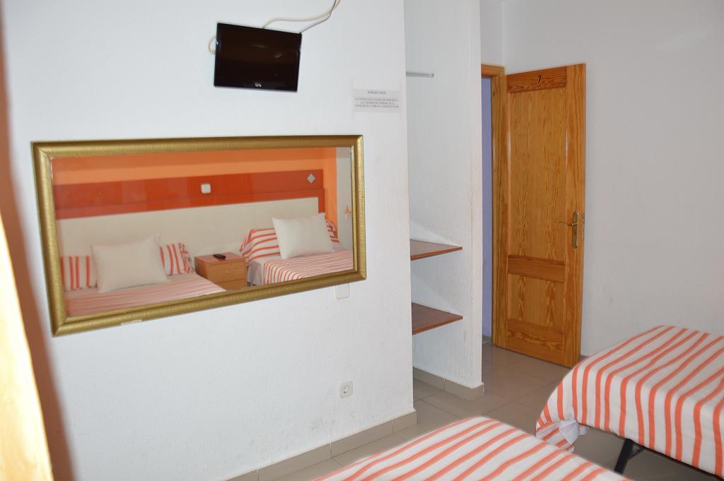 Pension Navarra Madrid Exterior foto